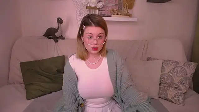 TessPleasure online show from 22, 1, 2025