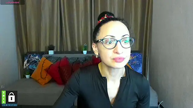 Arianasweety23 online show from 23, 1, 2025