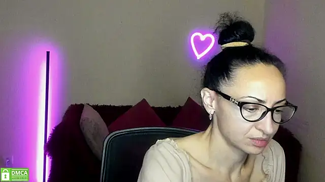 Arianasweety23 online show from 25, 9, 2025