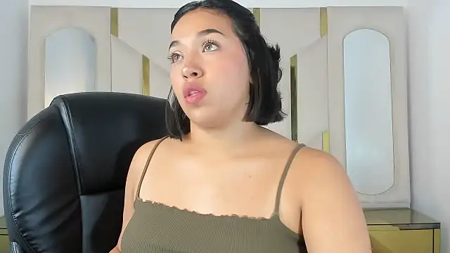 IsabellRodriguez18 online show from 18, 10, 2025