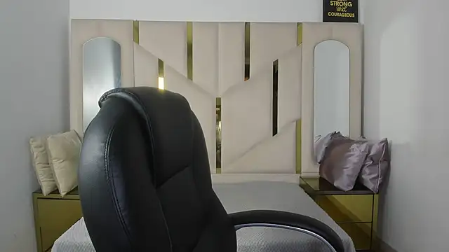 IsabellRodriguez18 online show from 12, 1, 2026