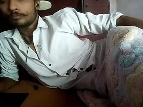 Snapshot of IamRentedBoybfriend chatting on 17, 11, 2025 IamRentedBoybfriend online show from 17, 11, 2025