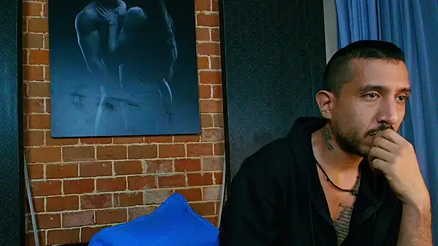 Snapshot of AntonAndSofii chatting on 15, 1, 2025 AntonAndSofii online show from 15, 1, 2025