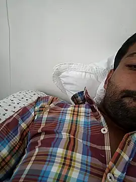 Snapshot of playboyz77 chatting on 13, 10, 2025 playboyz77 online show from 13, 10, 2025