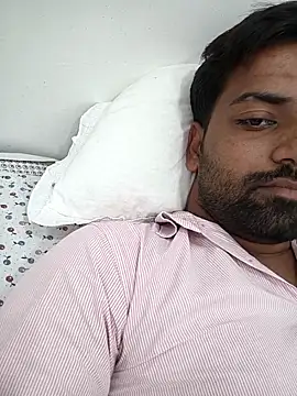 Snapshot of playboyz77 chatting on 15, 10, 2025 playboyz77 online show from 15, 10, 2025