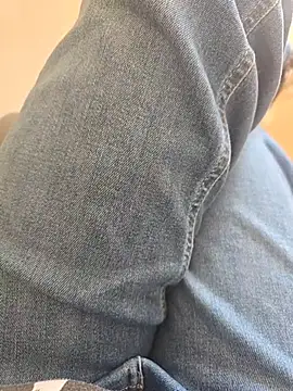 lizzzziee online show from 13, 10, 2025