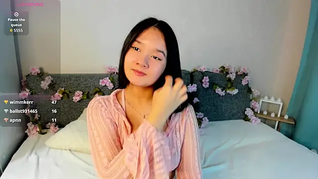 Maekko online show from 4, 12, 2025