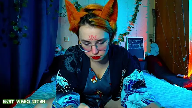 Snapshot of TrickyKitsune chatting on 13, 2, 2025 TrickyKitsune online show from 13, 2, 2025
