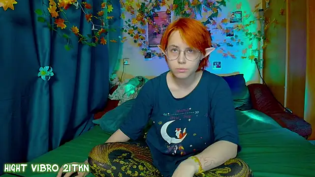 TrickyKitsune online show from 3, 11, 2025