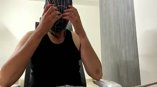 Snapshot of thewhitedickboyx1 chatting on 12, 1, 2025 thewhitedickboyx1 online show from 12, 1, 2025