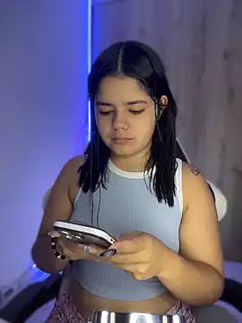 Snapshot of pretty_angela1 chatting on 23, 4, 2026 pretty angela1 online show from 23, 4, 2026