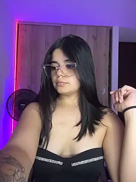 Snapshot of pretty_angela1 chatting on 3, 6, 2026 pretty angela1 online show from 3, 6, 2026