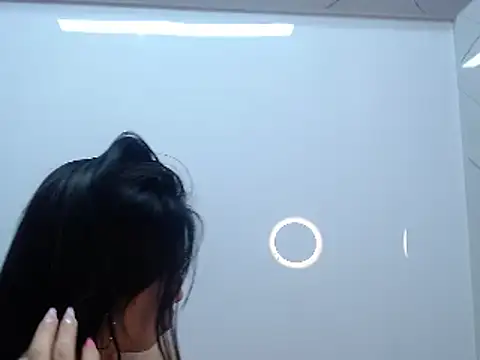 Chloe Martini online show from 14, 1, 2025