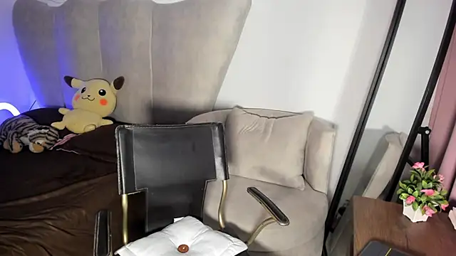 rachaeldeckard   online show from 6, 1, 2025