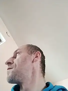 krecik1988 online show from 17, 2, 2026