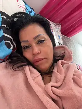 Snapshot of KarolRubi1 chatting on 12, 5, 2026 KarolRubi1 online show from 12, 5, 2026