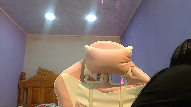 Coral0403 online show from 17, 11, 2025