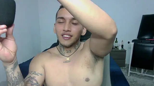 Snapshot of David_Adams2003 chatting on 26, 2, 2025 David Adams2003 online show from 26, 2, 2025