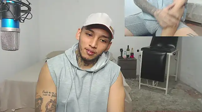 Snapshot of David_Adams2003 chatting on 12, 3, 2025 David Adams2003 online show from 12, 3, 2025