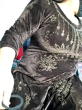 Snapshot of tanvihot2 chatting on 22, 11, 2025 tanvihot2 online show from 22, 11, 2025