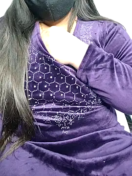 Snapshot of tanvihot2 chatting on 26, 11, 2025 tanvihot2 online show from 26, 11, 2025