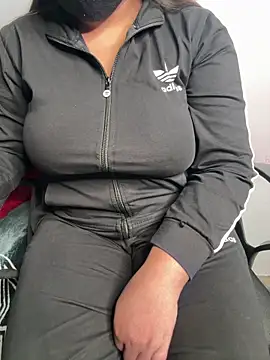 tanvihot2 online show from 13, 4, 2026