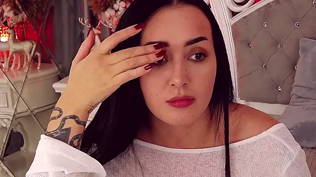 KimKhallifa online show from 23, 2, 2025