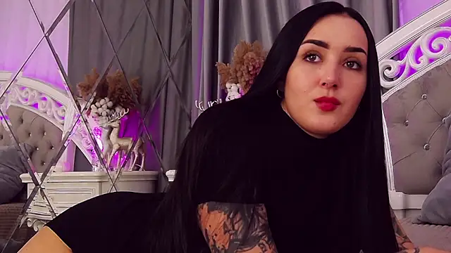 KimKhallifa online show from 13, 3, 2025