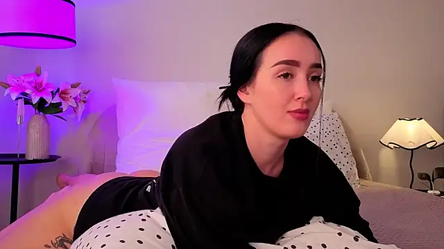 KimKhallifa online show from 23, 7, 2026