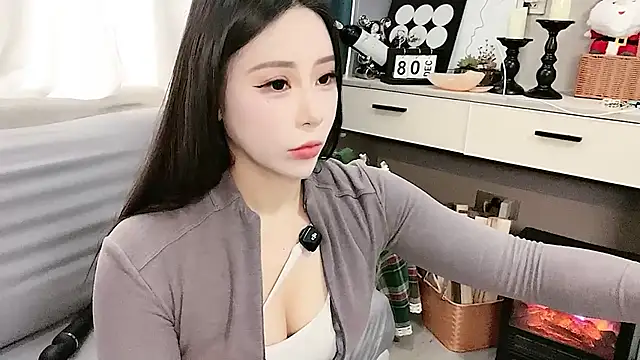 Snapshot of Caicai-a chatting on 8, 3, 2025 Caicai-a online show from 8, 3, 2025