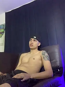 Snapshot of Br4ndxpimm chatting on 9, 2, 2025 Br4ndxpimm online show from 9, 2, 2025