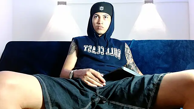 Snapshot of Br4ndxpimm chatting on 3, 10, 2025 Br4ndxpimm online show from 3, 10, 2025