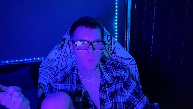 Leonnextdoor online show from 16, 1, 2025