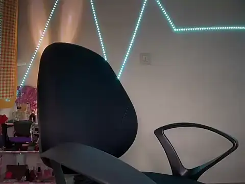 roseofvenom online show from 8, 3, 2025