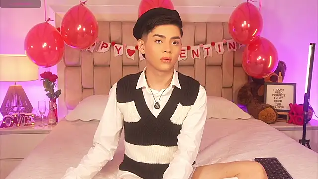 Snapshot of Maxi_little chatting on 14, 2, 2026 Maxi little online show from 14, 2, 2026