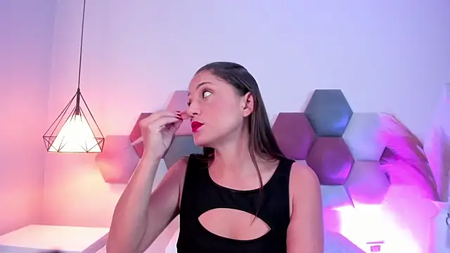 EloiseQuinn online show from 23, 9, 2025