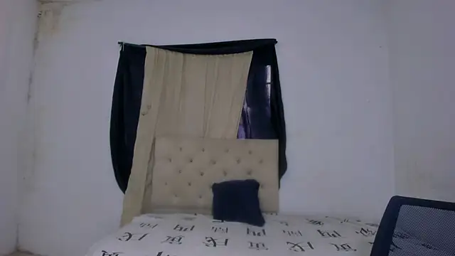 Snapshot of Miss_noah18 chatting on 4, 2, 2025 Miss noah18 online show from 4, 2, 2025