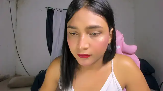 Snapshot of Miss_noah18 chatting on 23, 9, 2025 Miss noah18 online show from 23, 9, 2025