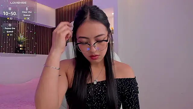 Camila dupont online show from 7, 3, 2025