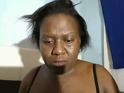 Snapshot of ThamiXX chatting on 14, 2, 2025 ThamiXX online show from 14, 2, 2025