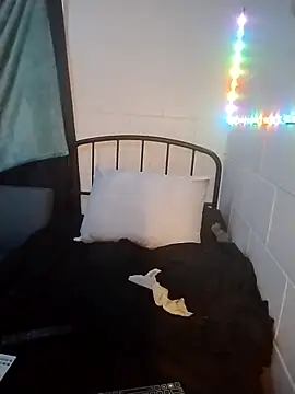 k1oudE online show from 31, 3, 2026