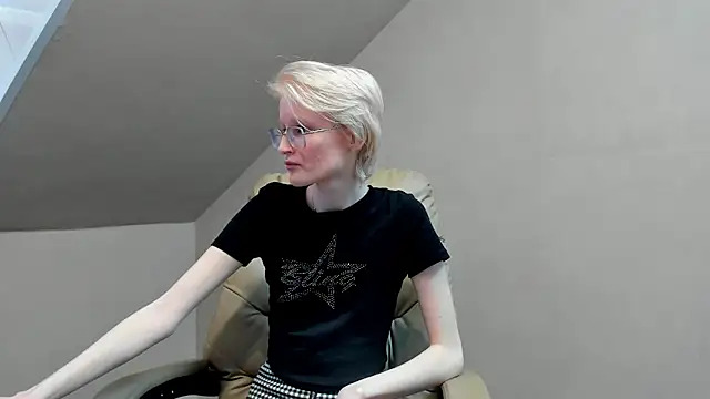 Snapshot of ElizabethHarpper chatting on 21, 3, 2025 ElizabethHarpper online show from 21, 3, 2025