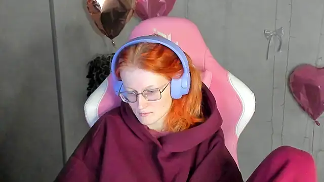 ElizabethHarpper online show from 26, 2, 2026