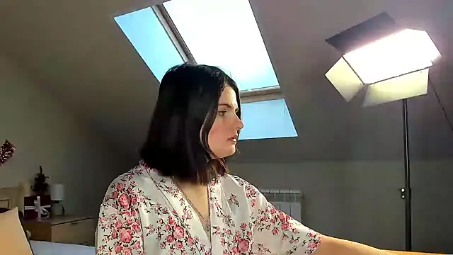 CharlotteMitchell online show from 9, 1, 2025