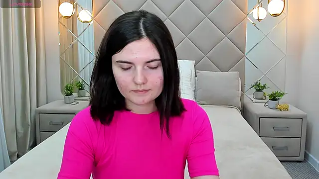 CharlotteMitchell online show from 8, 2, 2025