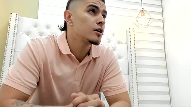 DAVID VICTORIAA online show from 19, 9, 2025