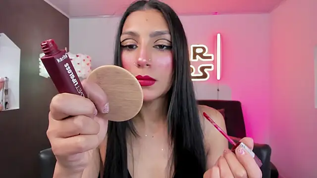 miss   evangeline online show from 6, 4, 2026