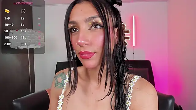 Snapshot of miss___evangeline chatting on 5, 5, 2026 miss evangeline online show from 5, 5, 2026