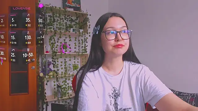 kittenrisha online show from 26, 2, 2025