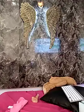 Danni shy online show from 13, 2, 2025